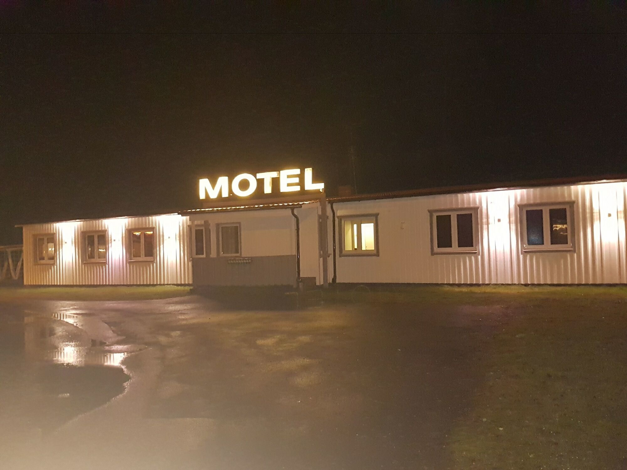 Motoristen Vara Экстерьер фото